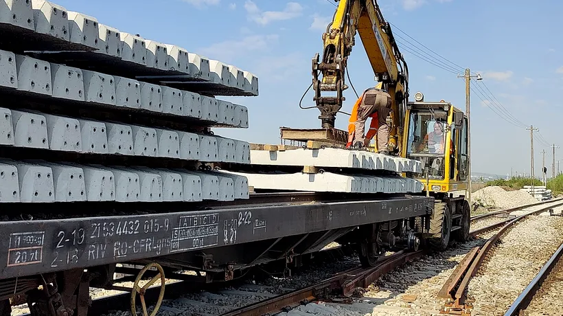 Lucrări de REÎNNOIRE a suprastructurii căii ferate pe linia CF Pitești - Ramnificație Golești