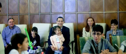 Premierul Ponta explică de ce a ales o ȘCOALĂ PRIVATĂ pentru copiii săi