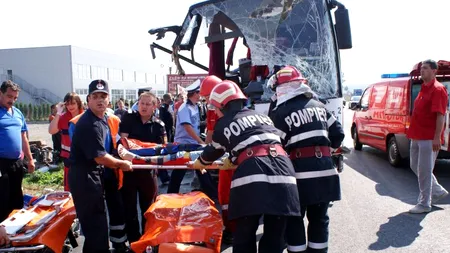 ACCIDENT DE AUTOCAR, pe DN 7. Traficul între Sibiu și Vâlcea este blocat