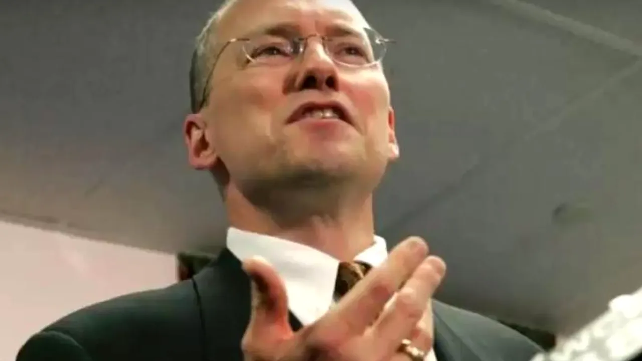 Un cunoscut activist pentru drepturile homosexualilor și-a dat foc într-un parc, în semn de protest față de distrugerea mediului înconjurător