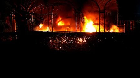 Raport: Atacul asupra consulatului american de la Benghazi, soldat cu moartea ambasadorului, putea fi evitat