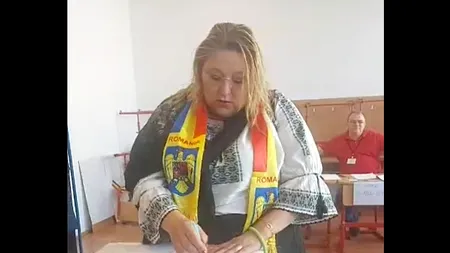 Diana Șoșoacă a votat „la vedere” și a scris pe buletinul de vot numele lui Corneliu Zelea Codreanu și Nicolae Ceaușescu