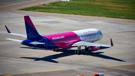 Un avion Wizz Air s-a întors la Iași după ce a lovit o pasăre