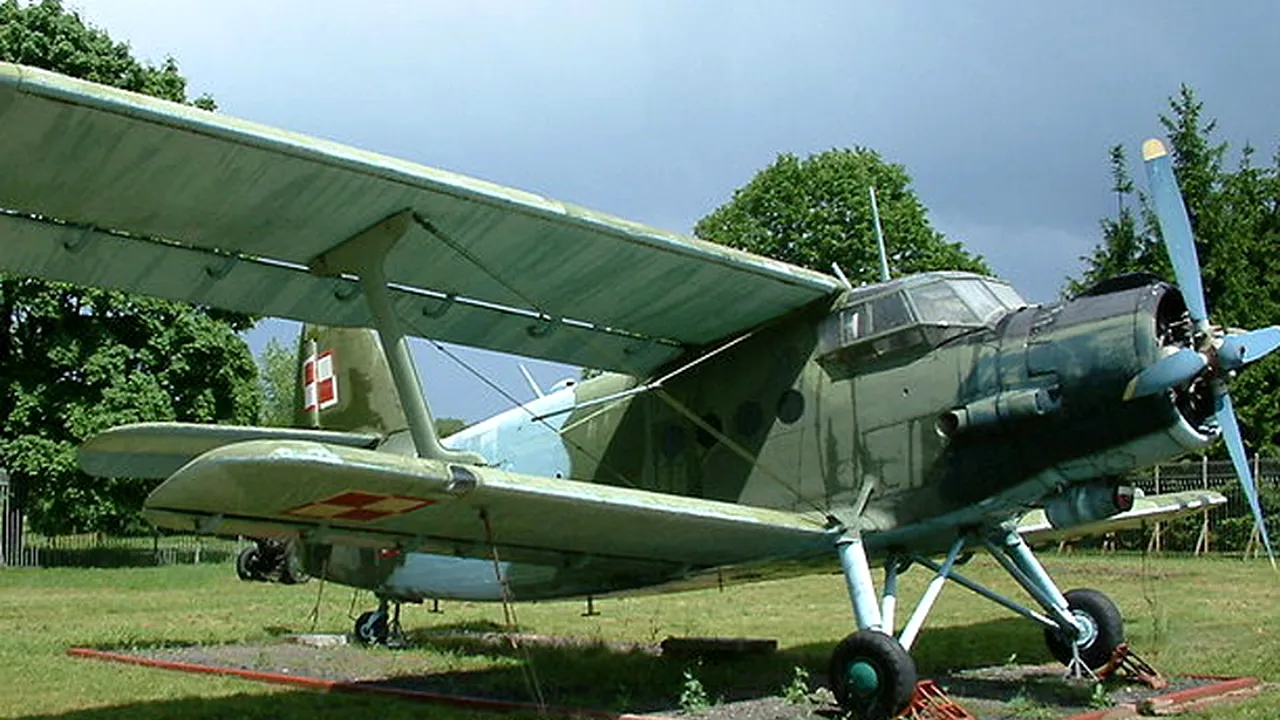 Șeful poliției ruse din Urali și alte 12 persoane au deturnat un avion destinat monitorizării incendiilor de pădure. Aeronava este data dispărută