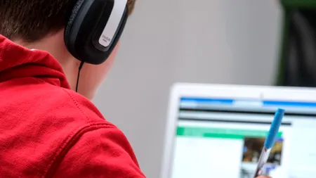 Autoritățile decid până vineri dacă școlile rămân deschise și după incidența de 6 la mie. Ministrul Sorin Cîmpeanu: În România nu sunt îndeplinite simultan cele cinci condiții pentru trecerea cursurilor în mediul online