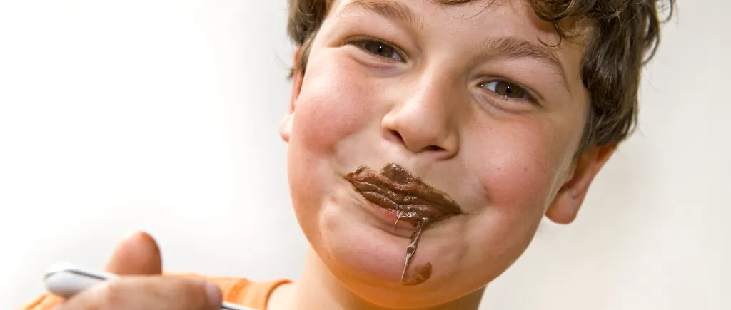 Efectele zahărului în exces asupra copiilor: ATENȚIE la DULCEAȚA și COMPOTUL din comerț
