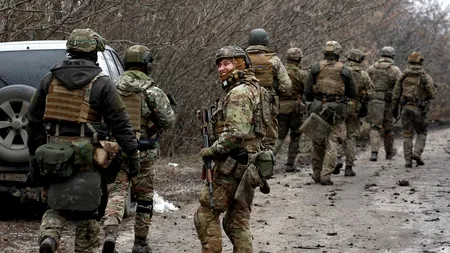 Bărbaţii ucraineni cu vârsta între 18 şi 60 de ani nu mai au voie să părăsească ţara