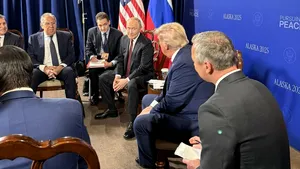 Moscova anunță că atmosfera este „EXCELENTĂ” după încheierea întâlnirii președinților Putin și Trump