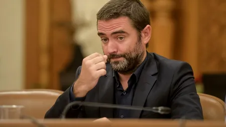 Pleșoianu iese la „dezarhivat