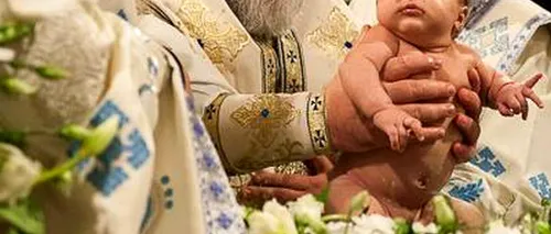 Un preot din Botoșani a scăpat din mâini un bebeluș de o lună în timpul botezului. Micuțul este în stare gravă la spital