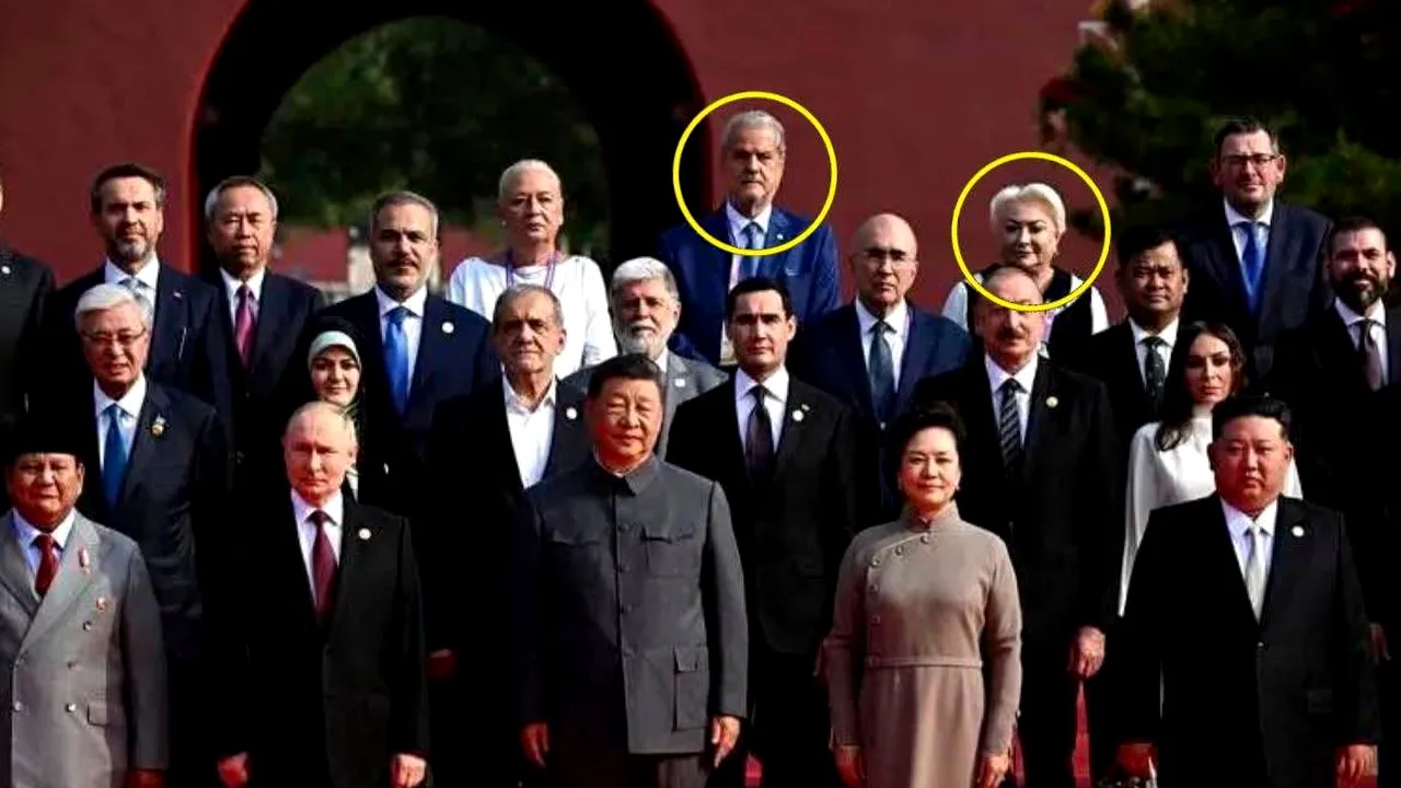 Adrian Năstase și Viorica Dăncilă, la Parada Victoriei la Beijing. Foștii premieri, la două rânduri de Putin, Xi și Kim Jong-un