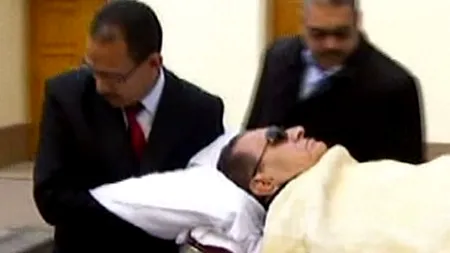 FOSTUL PREȘEDINTE EGIPTEAN HOSNI MUBARAK SE ZBATE ÎNTRE VIAȚĂ ȘI MOARTE