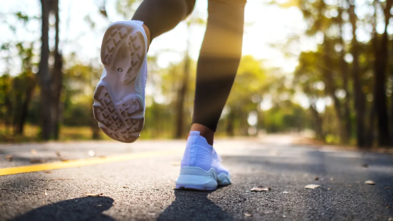Descoperirile unui nou studiu schimbă tot ce se știa până acum. Ce legătură există între jogging și artrită