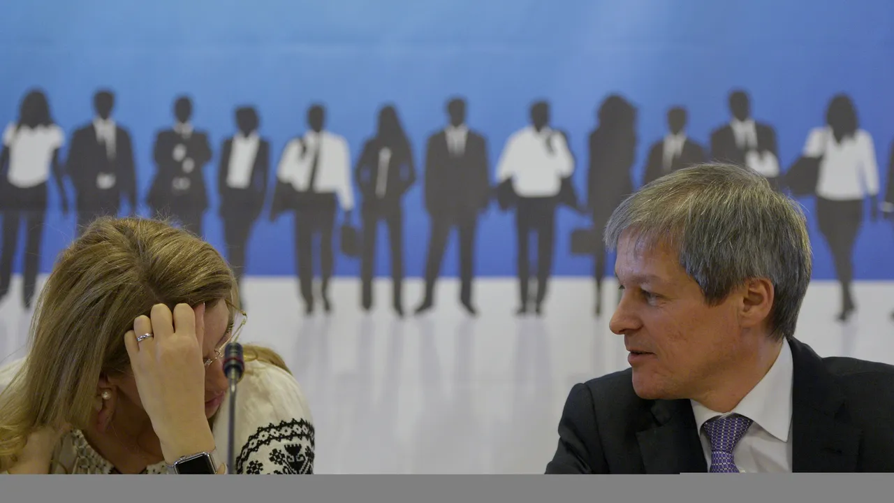 După i-au măsurat în sondaje, Gorghiu neagă discuțiile cu tehnocrații despre candidatura pe listele PNL