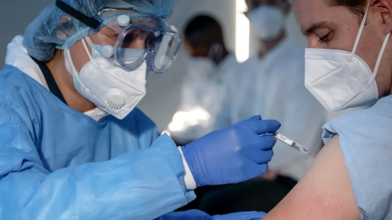 România ajunge miercuri la 1.000.000 de persoane vaccinate împotriva COVID-19