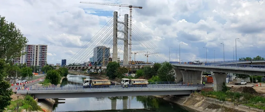 Au fost montați amortizorii anti-cutremur la Podul Ciurel din București! Tu știai cum arată aceste dispozitive? IMAGINI EXCLUSIVE