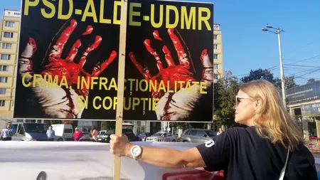 Protest 10 august | „Suntem sătui de minciuni. Moldova se ridică