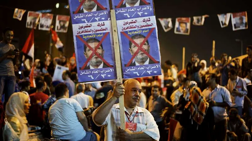 Situația tensionată în Egipt. Președinția respinge ultimatumul dat de armată