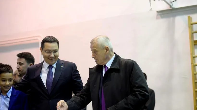 În urmă cu o lună, Ponta îl susținea pe Oprescu pentru un nou mandat. Azi, după reținerea primarului, tace 