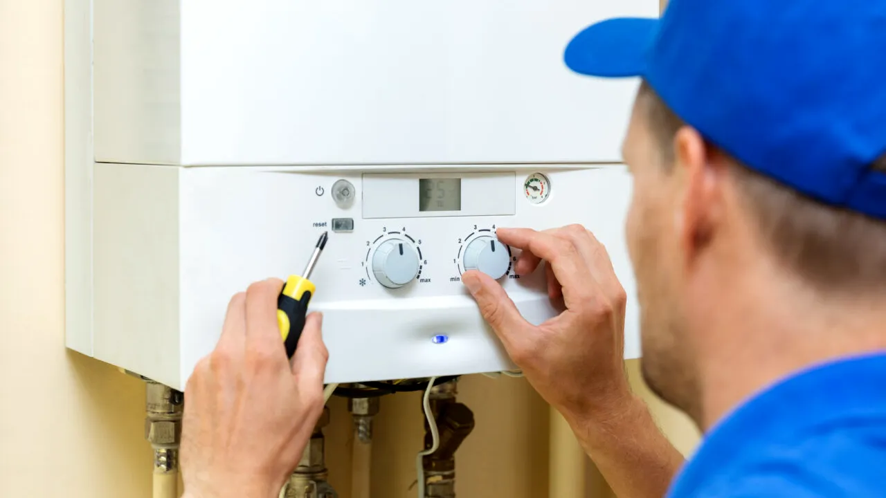 Cum setezi CORECT centrala termică în perioada iernii. Greșeala pe care mulți români o fac