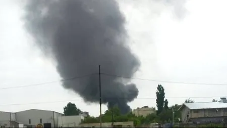 Incendiu cu degajări mari de fum la o clădire din Sectorul 3 al Capitalei