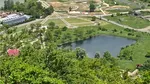 Orașul din România în care există un lac apărut peste noapte. Localnicii îi spun „Groapa fără fund”, iar legenda spune că în anii ’70, Ceaușescu au desfășurat acolo un experiment secret