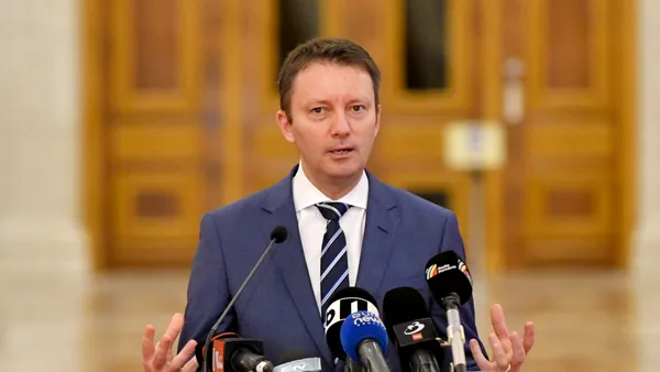 Siegfried Mureșan a depus la Parlament programul de guvernare și lista miniștrilor, deși nu are încă voturile pentru învestitură. Câte îi lipsesc