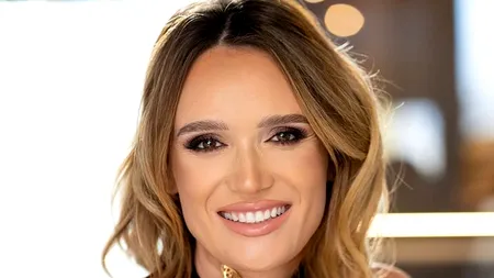 FOTO / Carmen Negoiță, SPECTACULOASĂ în costum de baie. Are forme de invidiat!