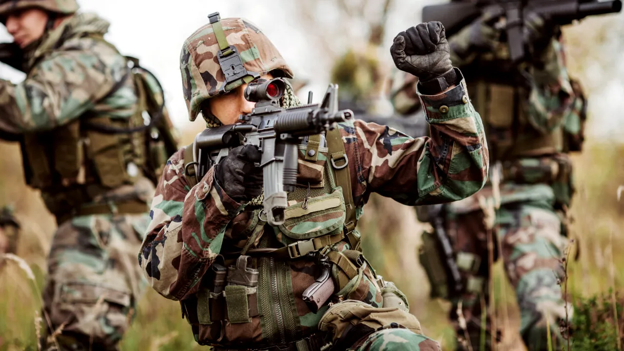 NATO nu susține propunerea lui Donald Trump de a majora cheltuielile de APĂRARE la 5% din PIB, însă ar putea stabili o nouă țintă în iunie