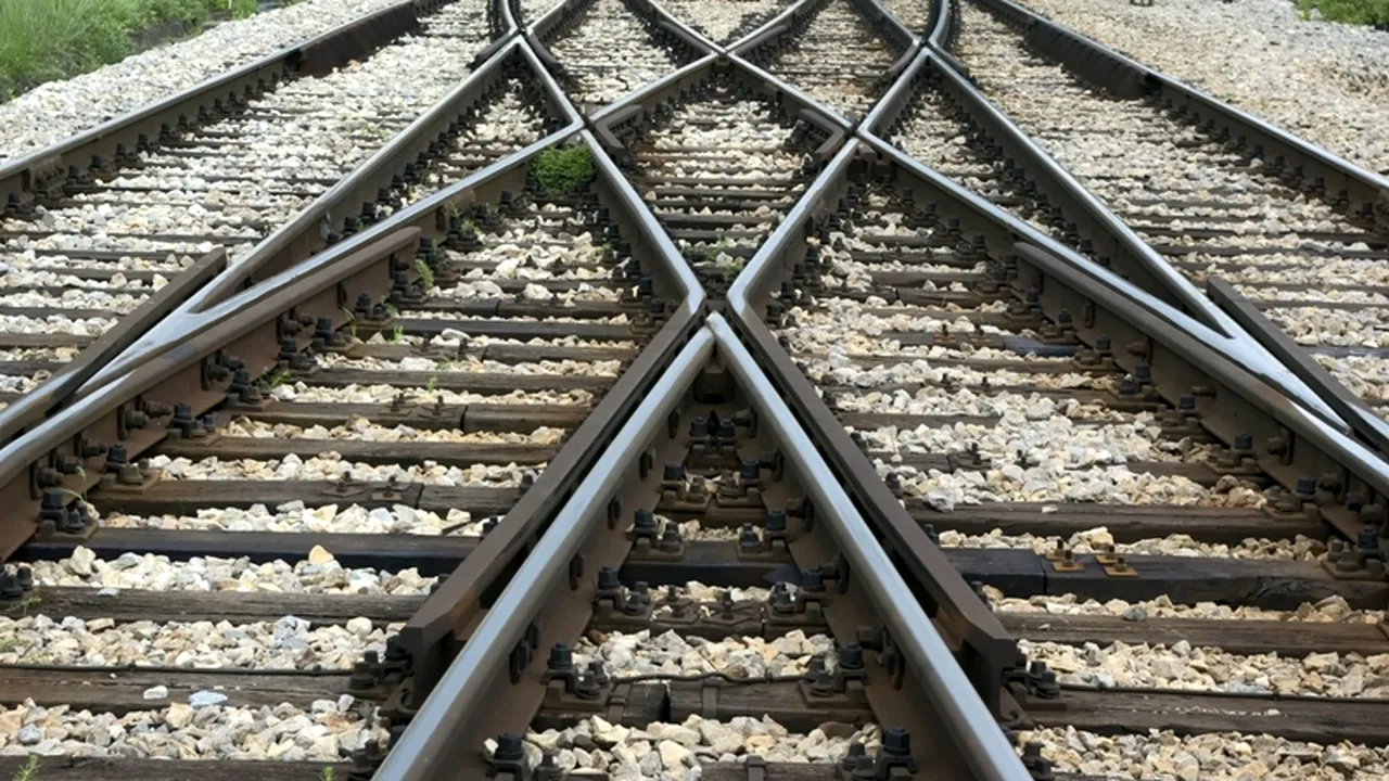 Transporturile primesc 1,3 mld. euro de la UE pentru modernizarea căii ferate Craiova-Calafat și a porturilor