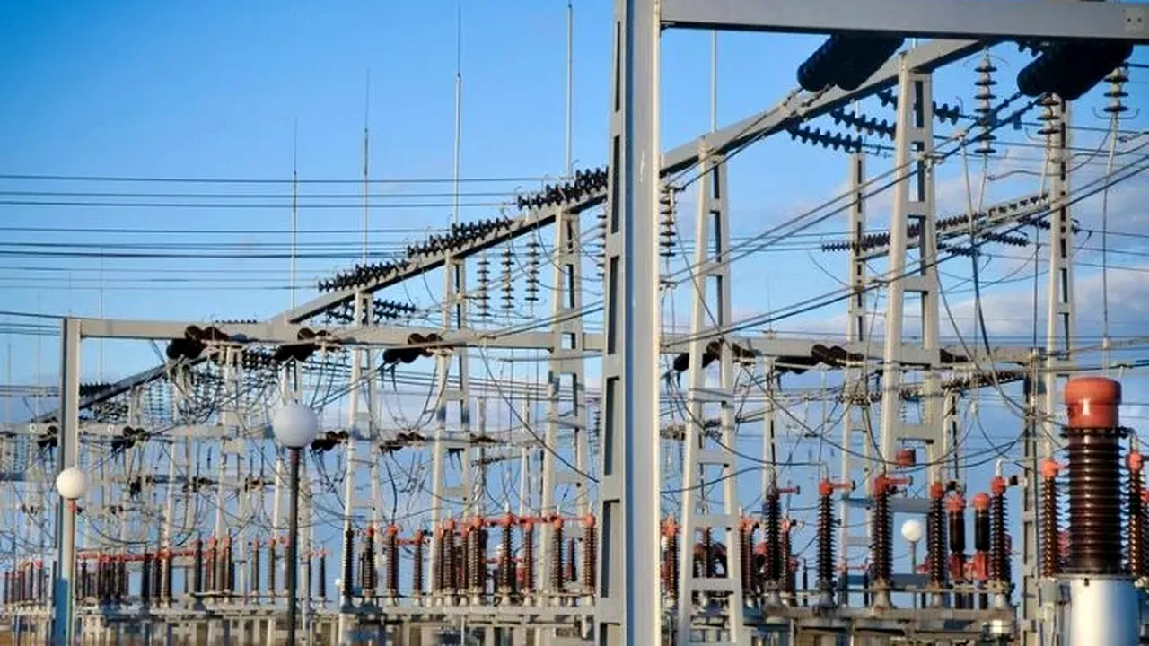 Rețele Electrice scoate la licitație lucrări de 45,8 mil. lei pentru MODERNIZAREA rețelelor din zona Geoagiu, județul Hunedoara