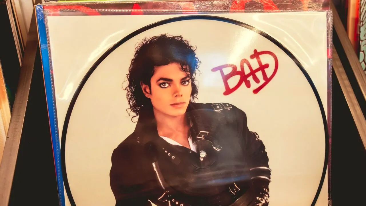 Război total pentru moștenirea lui Michael Jackson: Paris îi acuză pe manageri de malpraxis financiar