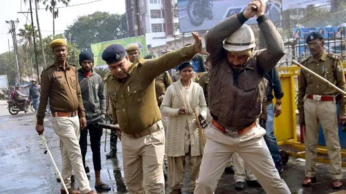 INDIA. Proteste violente după un caz similar cu cel al lui George Floyd din SUA. Ce a declanșat furia