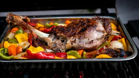 Ce bunătăți strămoșești trebuie neapărat să încerci. Cum gătești carnea de miel pentru a dat lovitura de sărbători
