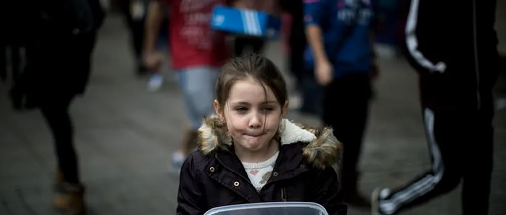 Gestul impresionant făcut de o fetiță de cinci ani pentru oamenii străzii