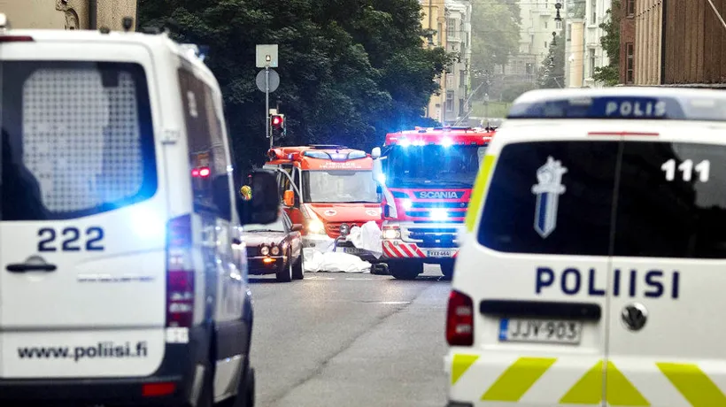 O mașină a intrat într-un grup de pietoni în centrul capitalei Finlandei: cel puțin un om a murit