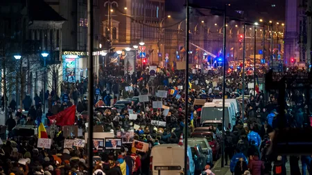 Un lider PNL a remarcat o prezență total neașteptată printre protestatarii din Piața Victoriei: 