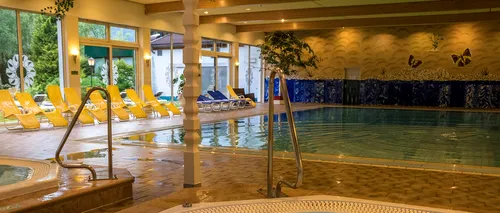 O fetiţă s-a intoxicat cu clor la piscina unui hotel din Caransebeș. Ambulanța, blocată de viscol