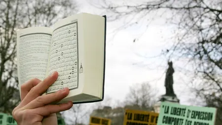 Liderul rețelei Al-Qaida respinge 