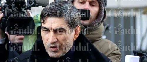 FOTO-VIDEO | Victor Pițurcă a plecat de la DNA, după alte două ore de explicații în fața procurorilor / Avocat: „Nu a avut nicio treabă cu măștile”