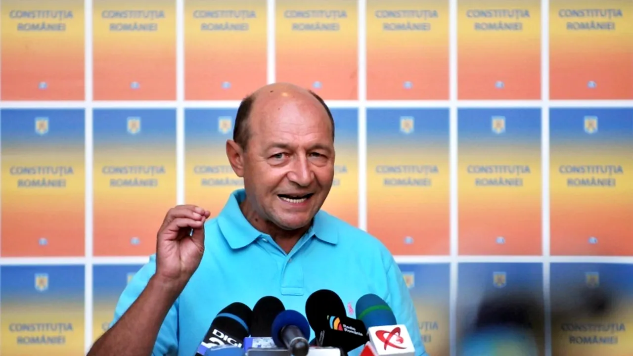 TELEFONUL LUI BĂSESCU. Senatorii vor să-l lase pe președintele suspendat fără linia de la STS. Ce spune șeful Telecomunicațiilor speciale