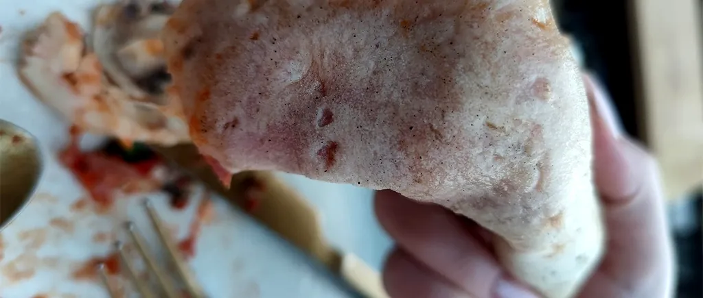 Ce a primit un client după ce a comandat o pizza calabrese de 41 de lei, într-un restaurant italienesc din Iași