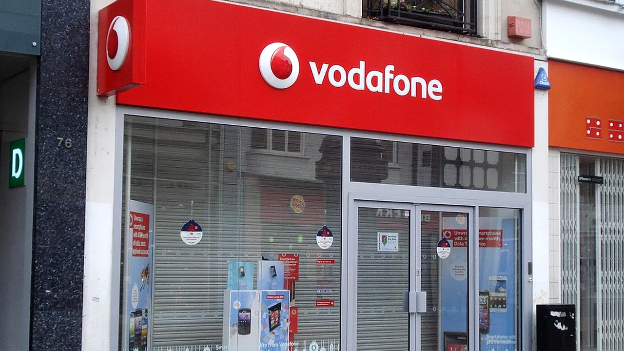 Vodafone CONCEDIAZĂ 11.000 de angajați! / Cine sunt cei amenințați cu trimiterea în șomaj