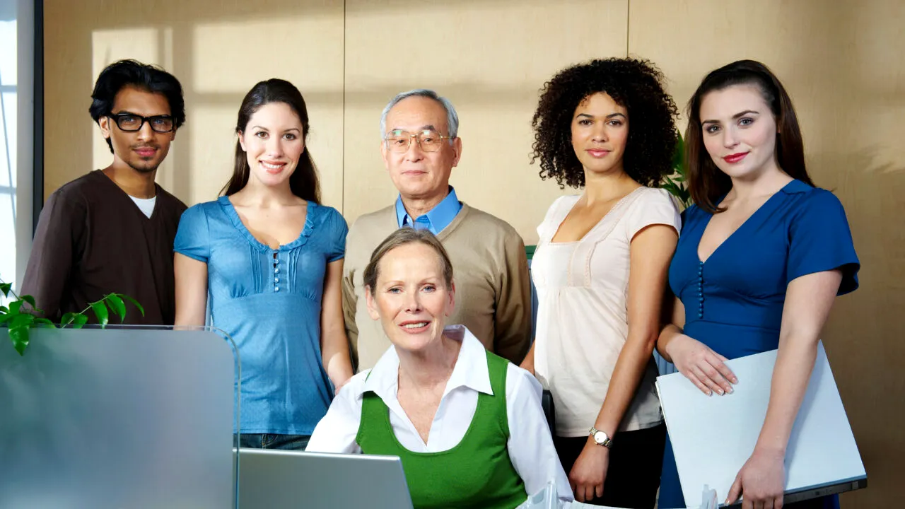 Care sunt cele mai bine plătite locuri de muncă din Italia. Mecanicii și electroniștii câștigă aproape cât experții IT