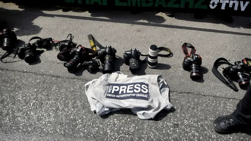 Jurnaliștii din Grecia intră în grevă pentru 24 de ore, în semn de protest față de tăierile salariale
