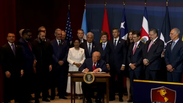 Trump, alături de liderii țărilor sud-americane, anunță o alianță împotriva cartelurilor: „Sunt mai puternice decât armatele din țară. Sunt un cancer”