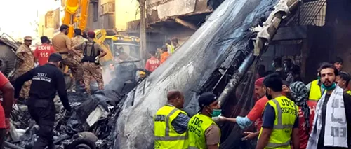 TRAGIC. Mărturiile tulburătoare ale unui supraviețuitor al accidentului aviatic din Pakistan: Vedeam numai foc în jur și tot ce puteam auzi erau doar țipetele! - FOTO/VIDEO