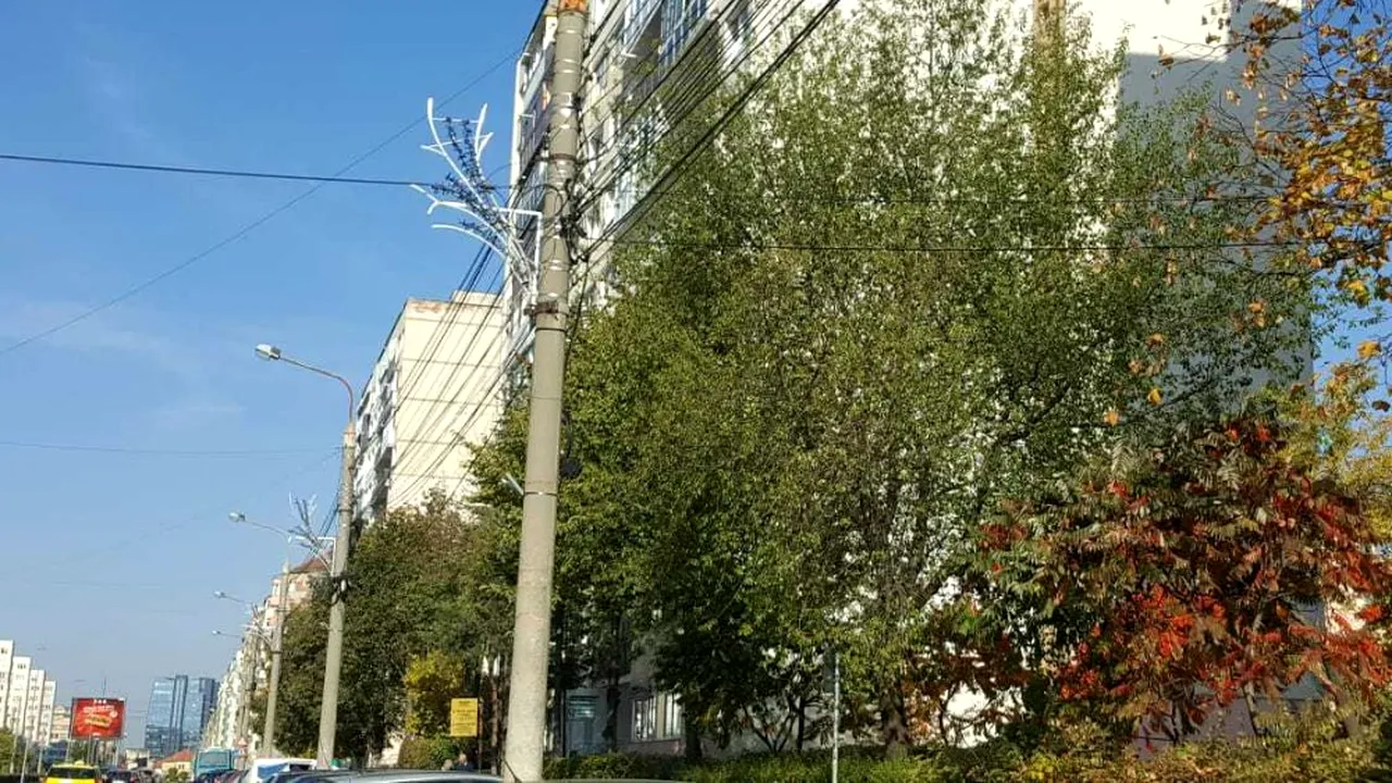 La Sibiu a început montarea iluminatului festiv pentru Crăciun 