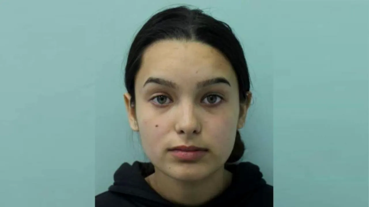 Alertă la Londra: Sonia, o adolescentă româncă de 14 ani, a DISPĂRUT fără urmă / Poliția a cerut ajutorulor populației pentru găsirea fetei