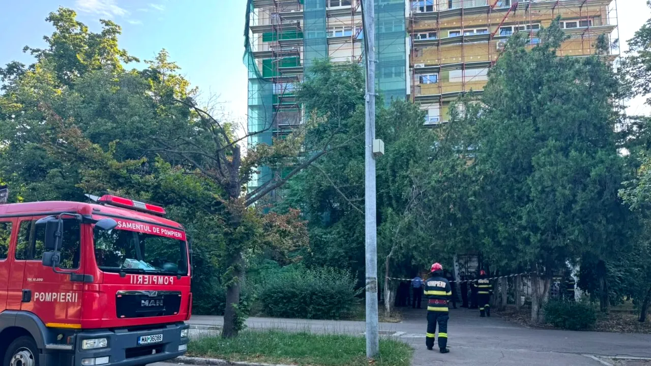 Tragedie la Galați. Angajatul unei firme de mentenanță a murit după ce s-a prăbușit în gol cu liftul
